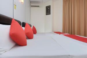OYO 90180 Gemilang Hotel Kerteh
