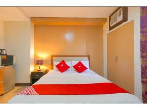 OYO 769 Poblacion Suites Polaris