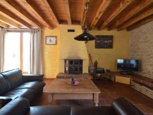 Maisons de vacances Authentic holiday home in Oussoy en G tinais : photos des chambres