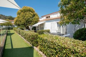 Hotels Comfort Aparthotel Mandelieu la Napoule Village : photos des chambres