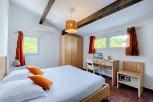 Hotels Comfort Aparthotel Mandelieu la Napoule Village : photos des chambres