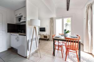 Hotels Comfort Aparthotel Mandelieu la Napoule Village : photos des chambres