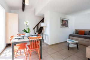 Hotels Comfort Aparthotel Mandelieu la Napoule Village : photos des chambres