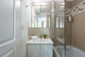 Hotels Comfort Aparthotel Mandelieu la Napoule Village : photos des chambres