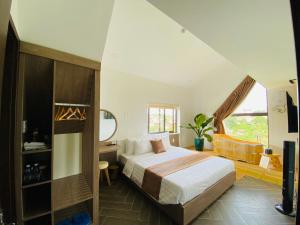 Nắngs Villa & Coffee