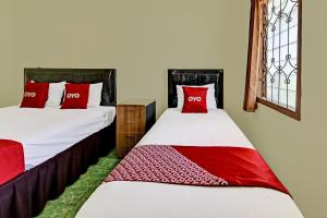 OYO 90443 Hotel New Kartika In