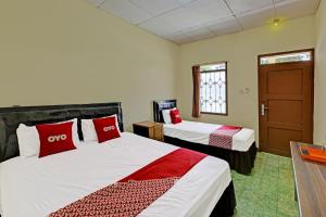 OYO 90443 Hotel New Kartika In