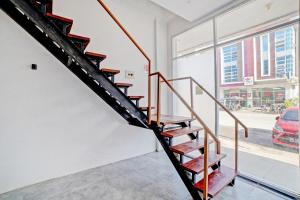 Super OYO 90559 Gamacity Residence
