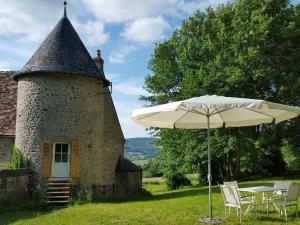 Maisons de vacances Cosy Castle in Onlay with Swimming Pool : photos des chambres