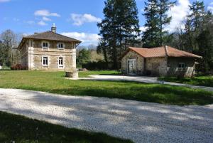B&B / Chambres d'hotes Chateau de Puycharnaud : photos des chambres