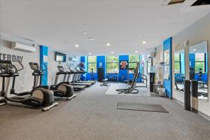 XL Studio -Deluxe Studio - Pool & Concierge