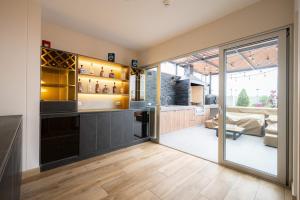 The Rooftop 2BR by Geko