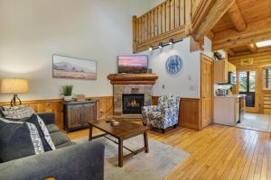 Dollywood Lane Hideaway