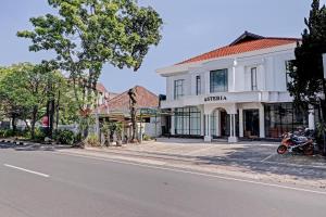 Collection O Riau Near Trans Studio Bandung Formerly Asteria Hotel