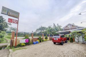 Hotel O D Kost In Kandri Semarang