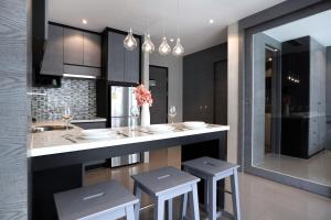 Tropics Kamala 2BR Apartment CTG L702-3, Four Pools, Close beach & Phuket Fantasea