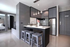 Tropics Kamala 2BR Apartment CTG L702-3, Four Pools, Close beach & Phuket Fantasea