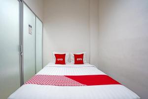 OYO Flagship 90890 Bratang Gede Residence