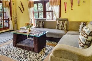 Hotel O Kampung Wisata Ekologi Puspa JagadNearGunung Kelud