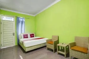 OYO 91005 Cottage Putra Mutun Beach - Ratai