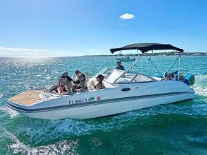 Straight to the Islamorada Sandbar Charters