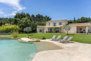 Maison style mas « le rougadou » - Noves