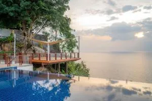 Villa Talaefun - Luxury Oceanfront Fully Serviced - Amphoe Thalang