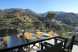 Luxury 5-Bedroom Chalet Kalopanayiotis - Prodromos