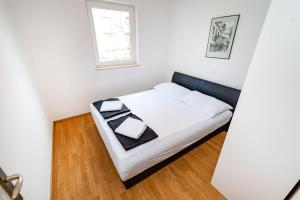 Dimmy Apartments Near The Sea