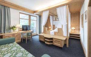 Deluxe Double Room "Kronplatz"