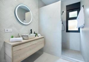 Villa 90 by Villamya