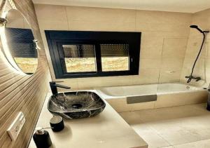 Villa 90 by Villamya