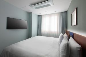 Phòng Tiêu Chuẩn Có Giường Cỡ King (Standard King Room)