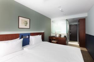 Phòng Tiêu Chuẩn Có Giường Cỡ King (Standard King Room)