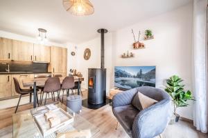 Apartment Thredbo, Les Carroz dArâches - by EMERALD STAY