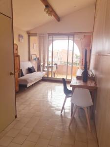 Les soleillades - Joli appartement avec piscine