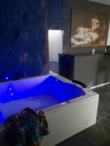 Appartements Nuit Express a Love Suite L-Origin-El d-Ornans : photos des chambres