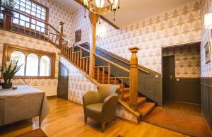 Villa Urhola, Kruunupuisto