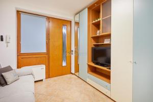 Rubino Apartment - Tre piscine a pochi passi dal lago