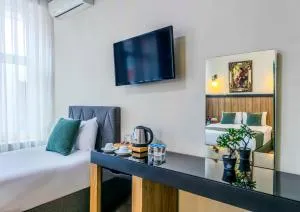 LA PERA suit - تقسيم