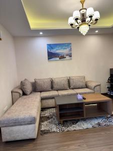3-Bed High-rise Serene Views