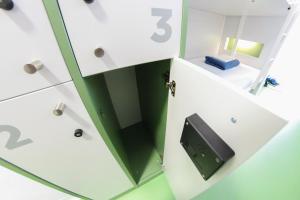 Bed in 4-Bed Mixed Dormitory Room with Private Bathroom room in Sant Jordi Hostels Sagrada Familia