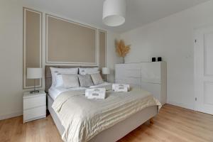 Riverfront by Downtown Apartments