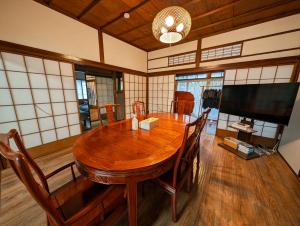 1棟貸切で家族仲間と焚火バーベキューを楽しめる古民家NanasawaBasshouse