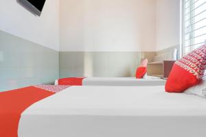 OYO 91316 Hh Guest House Makassar