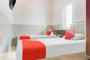 OYO 91316 Hh Guest House Makassar