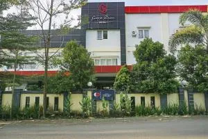 COLLECTION O 91331 Hotel Grand Saota Soppeng - Watansopeng