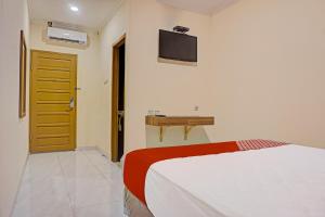 Collection O 91414 Hotel Marina Beach