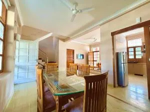 Luxury 4 Bedroom's Indepandent Villa - Рішикеш