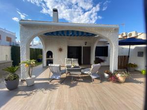 Bungalow in Dehesa de Campoamor 900 meters from the beach